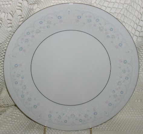Liling China Yung Shen Brocade Dinner Plate Blue Pink  