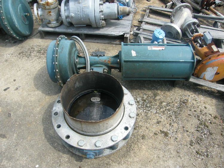 16 16 Inch Butterfly Valve w Dezurik Actuator  