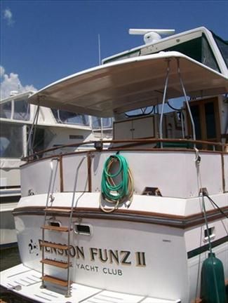 1987 President 41 Motor Yacht, Low Hours on Diesel Engines 1987 