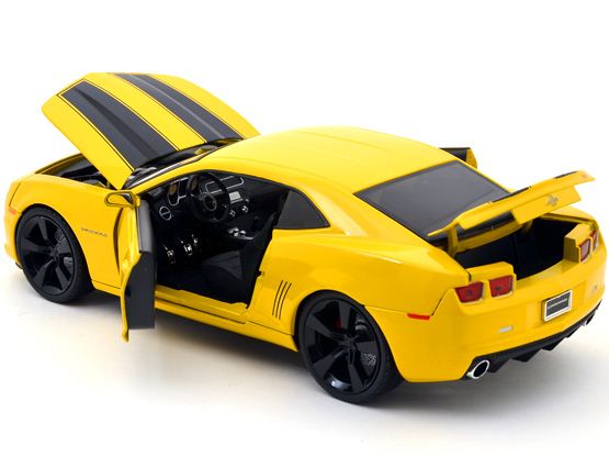 JADA DUB CITY 118 2010 CHEVY CAMARO BUMBLE BEE YELLOW  