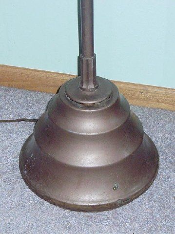 have for auction a vintage GE sunlamp. The name plate is marked