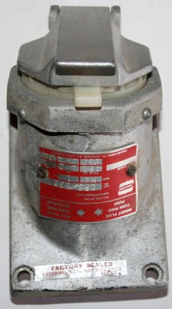 Crouse Hinds ARKTITE POWER RECEPTACLE OUTLET CPS 532 M4  