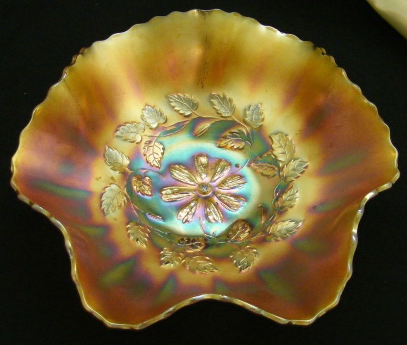 Daisy Medallion / & Vine Carnival Marigold Bowl  