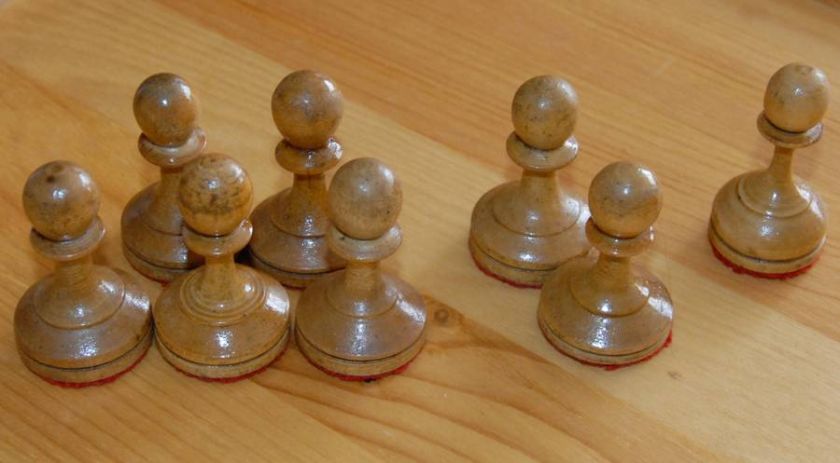   SOVIET CHESS SET 1930s 1940s w.FOLDING BOARD,RUSSIA USSR  