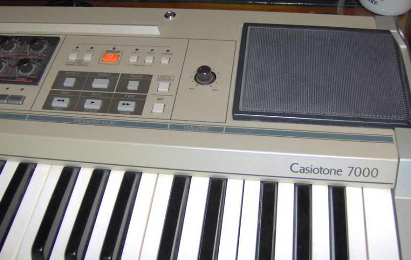 CASIO Casiotone 7000 KEYBOARD synthesizer vintage non midi synthesis 